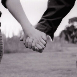 ПЕРВАЯ ЛЮБОВЬ